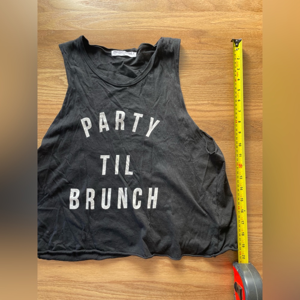 Fun beach top! - Picture 4 of 9